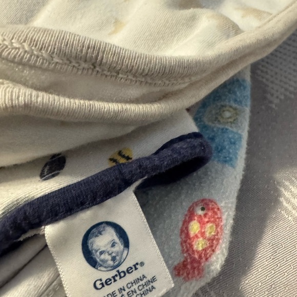 Baby Changing Table Bundle! (2) Changing Table sheets+ (3) Burp cloths. Like new - Picture 7 of 10